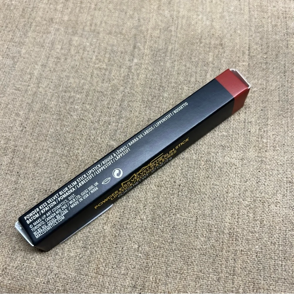 ❤️ MAC Powder Kiss Velvet Blur Slim Stick Lipstick in 876 Nice Spice